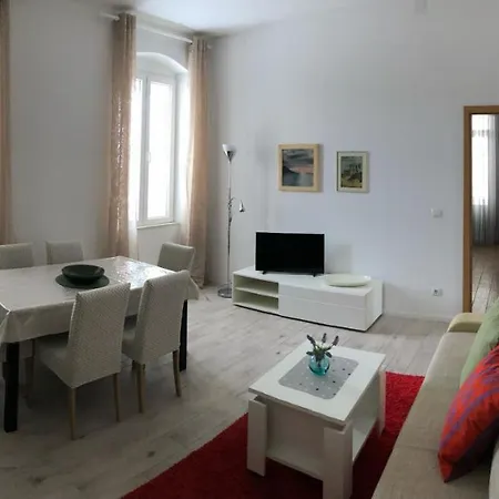 Apartman Tijana Apartment *